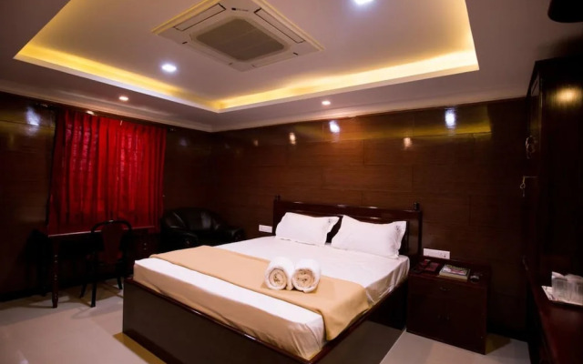 Hotel PVK Grand