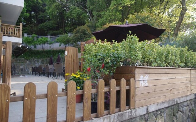 the Green Youth Hostel,Hangzhou