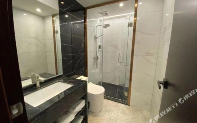 Zhongshan Yuexi Holiday Inn