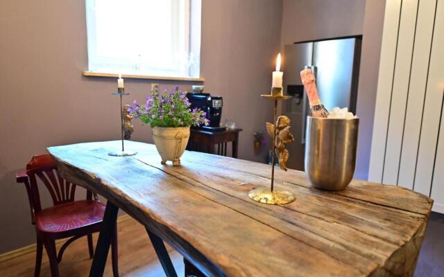 Lovely 2 bedroom apartment in historic city center