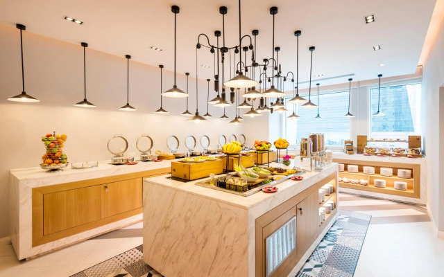 Centara West Bay Hotel & Residences Doha