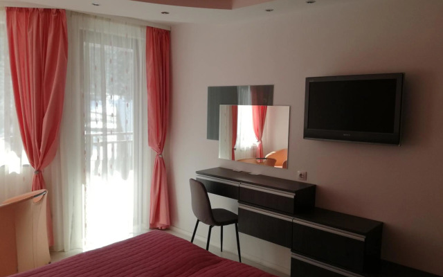 Apartment 33 in Hotel Iceberg