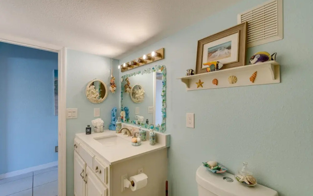 Little Gasparilla Island Paradise: Walk to Beach!