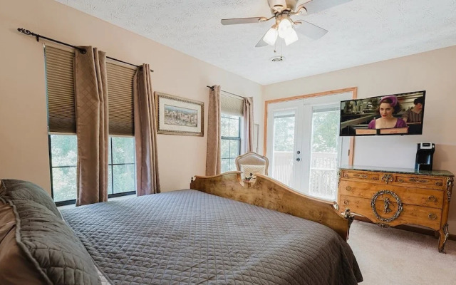 The Rose 5 Bedroom Cabin by RedAwning