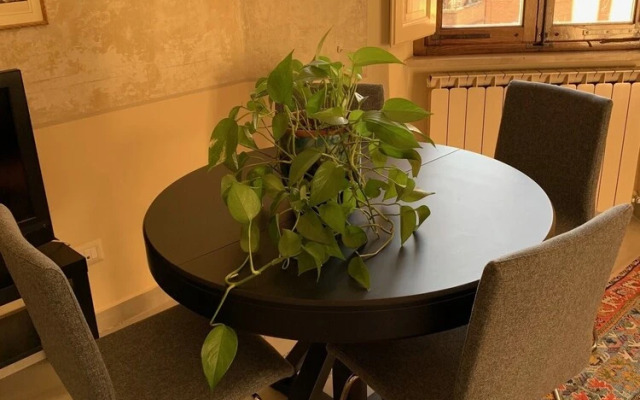 Captivating 2-bed Apartment in Siena