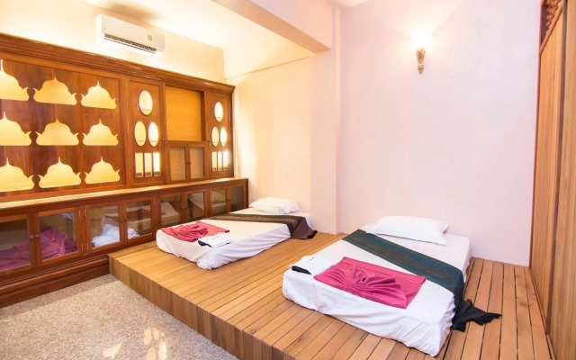 Phnom Penh Era Hotel