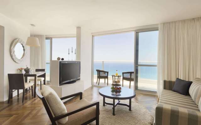Ramada Hotel & Suites by Wyndham Netanya