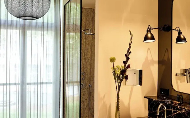 Townhouse by THE QVEST