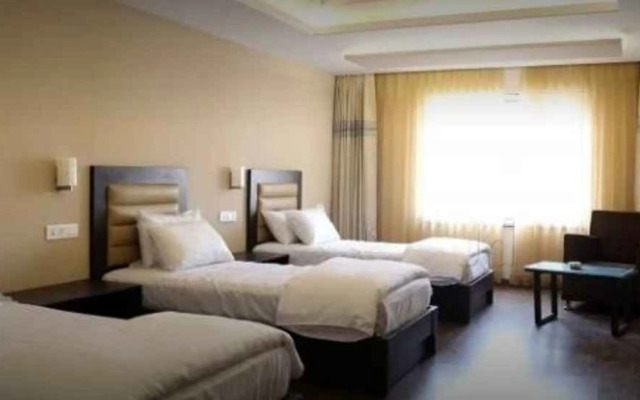 Hotel Swarnaa Paradise