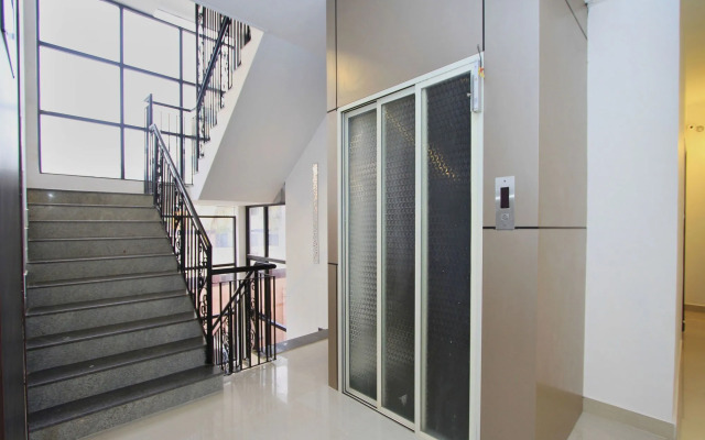 Serenity Apartment by OYO Rooms