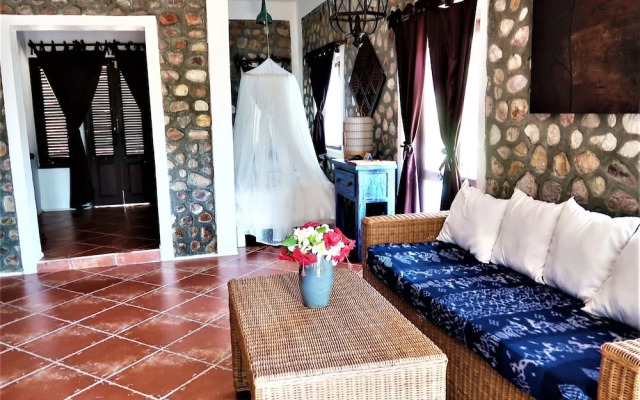 Breve Azurine Lagoon Retreat