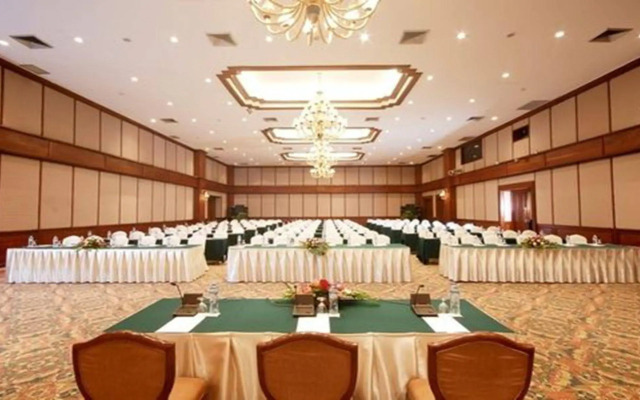 Lao Plaza Hotel
