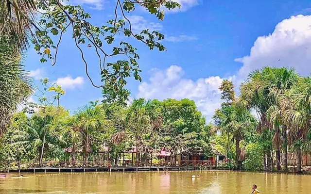 Wakaya Ecolodge