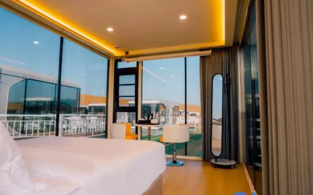 Space Capsule Hotel Bar
