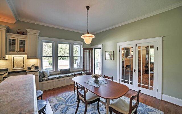 Spacious & Stunning Cleveland Getaway on 1 Acre