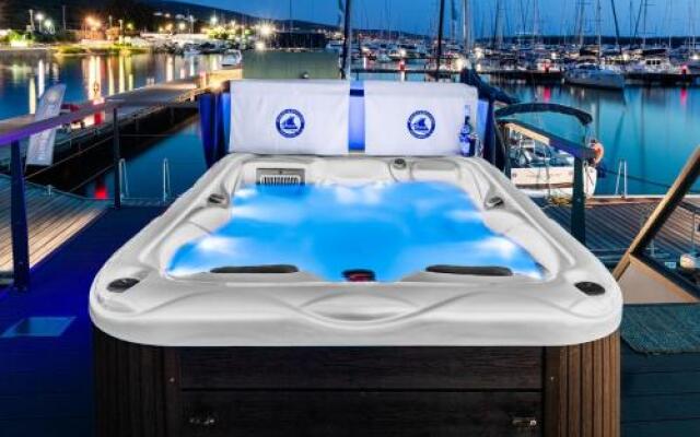 Floating Holiday Home