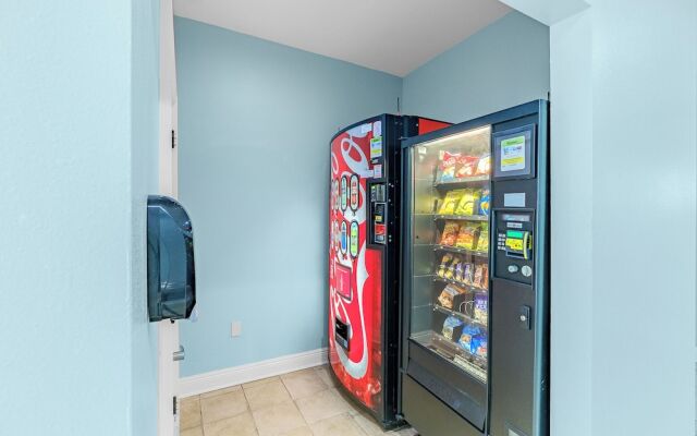 Legacy Towers I Deluxe