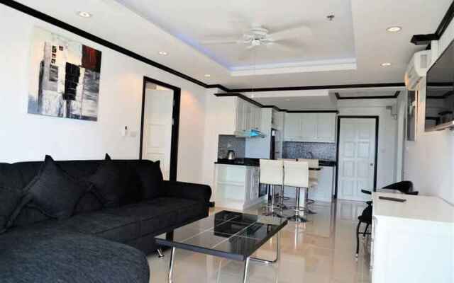 Stylish 2 bed Condo Jomtien