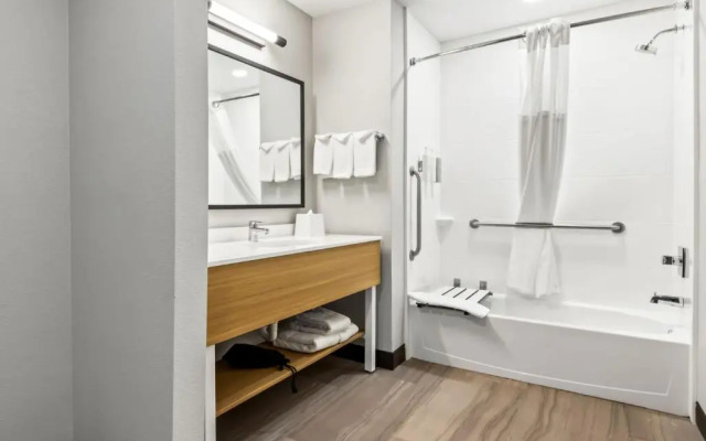 Spark by Hilton Catoosa Tulsa