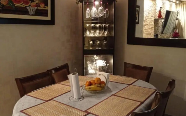 Dpto entero, 2do piso, ascensor, jacuzzi y cochera