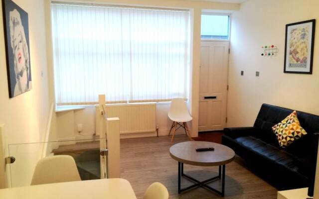 One Bedroom Apt near Euston Station