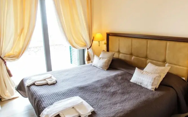 Mira-mare Apartments & Suites