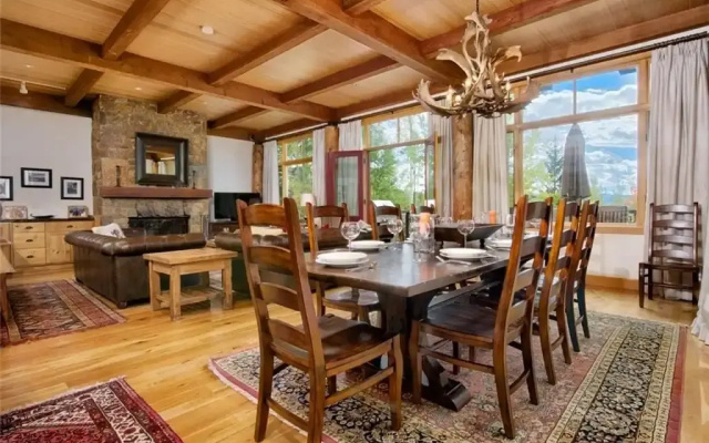 Granite Ridge Lodge