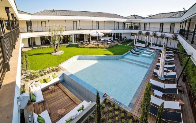 Mola Cunda Hotel
