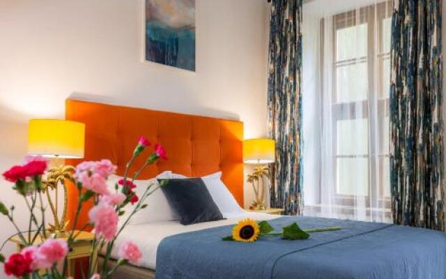 Fragola Apartments Pop of Colour