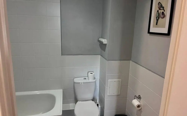 Remo Apartment Near Canary Wharf & 02