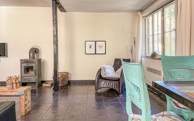 Amazing Home in Boekelo With Wifi and 1 Bedrooms