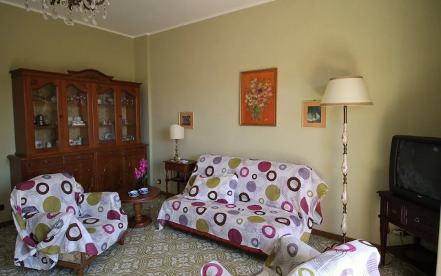 House Adelin