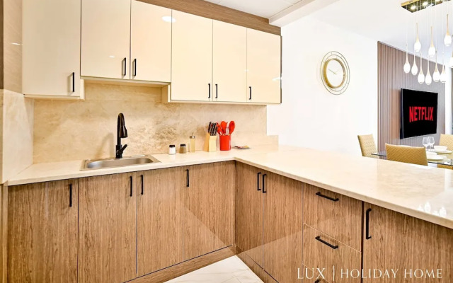 LUX  The Murjan Sea View Suite