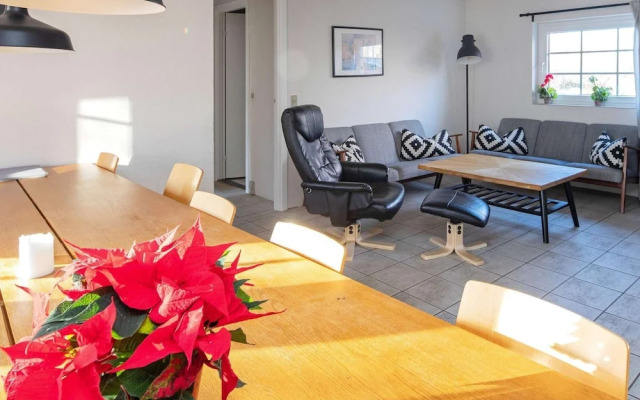 12 Person Holiday Home in Vaeggerlose