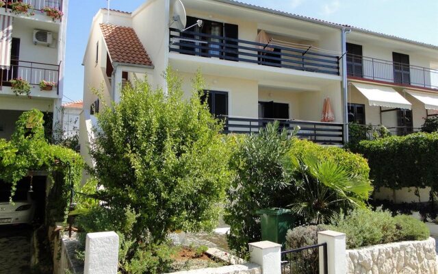 Apartments Bolanca