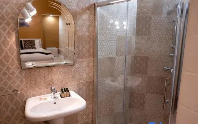 Surwig - 5 bedrooms (sleeps 9 + 2 kids)  Kercem village