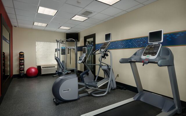 Hampton Inn & Suites Rogers