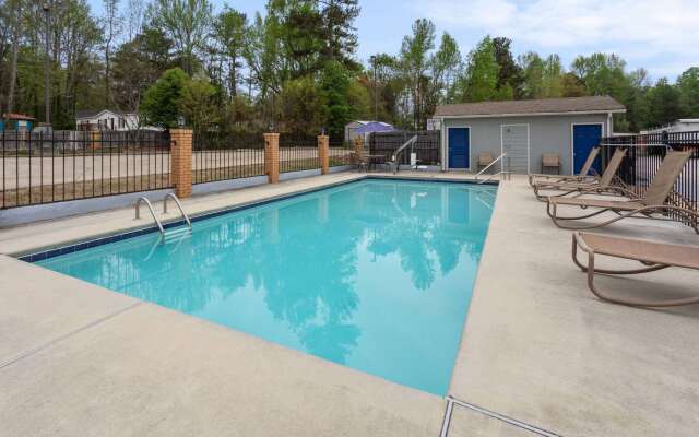 Days Inn by Wyndham Douglasville-Atlanta-Fairburn Road
