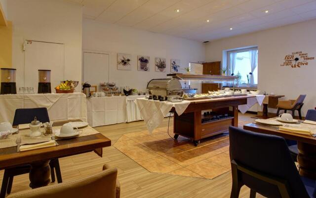 Sure Hotel by Best Western Ambassador Duesseldorf