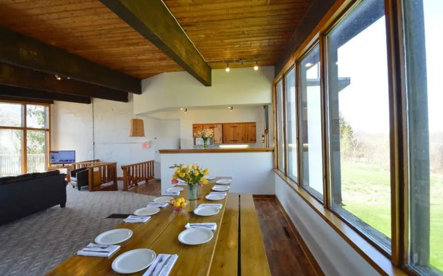 6 Bed Blue Mountain Rental with Hot Tub