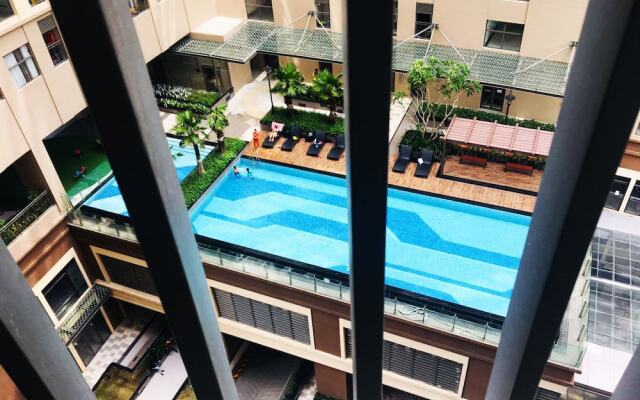Gold Bee Apartment - Saigon Royal