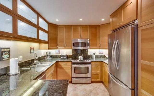 Waterfront Getaway 7 Townhouse