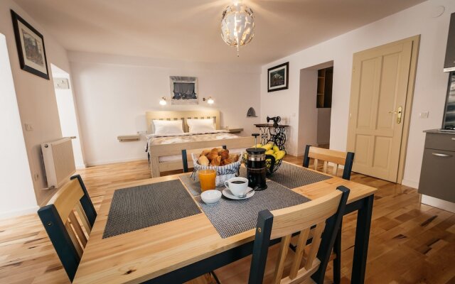 YellowBoot Aparthotel