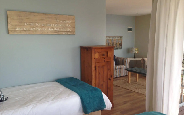 Buccaneers Backpackers