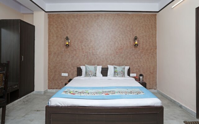 OYO 10755 Hotel Anand Palace