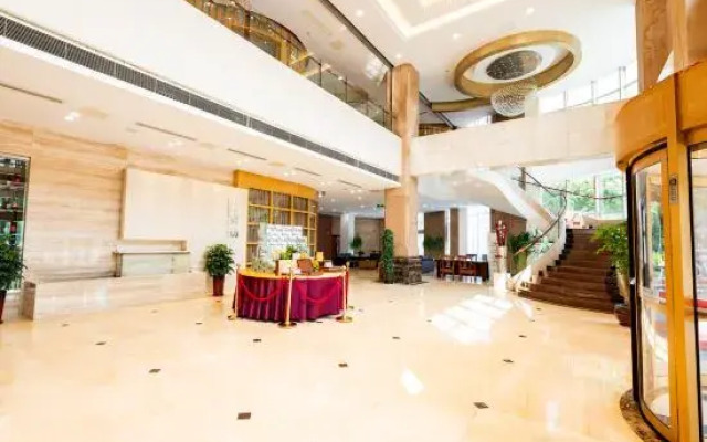Starway Hotel (Jiangyin Nanmen Babaiban)