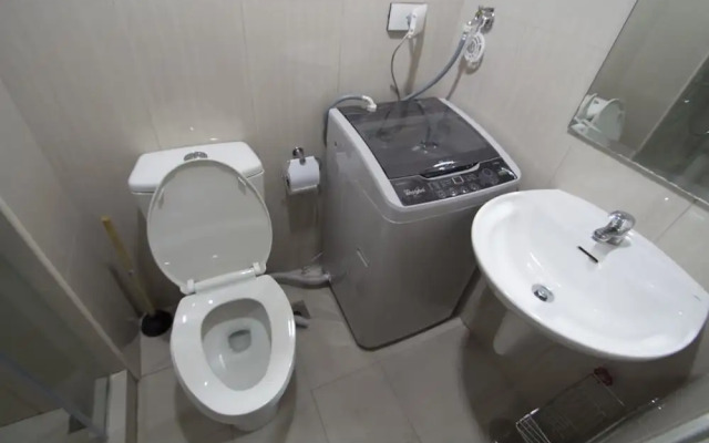 Withus Condotel at Shell Residences