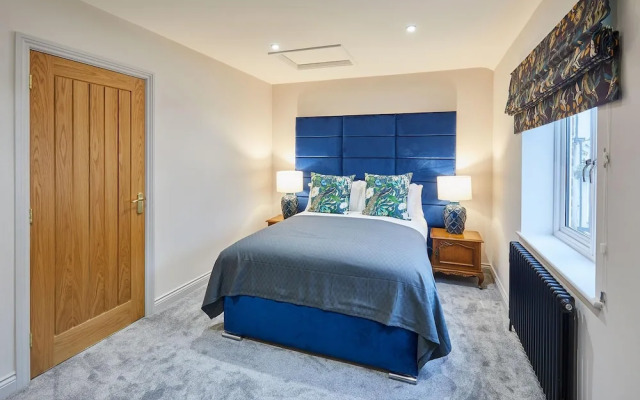 Host Stay The Feather Black Swan Mews