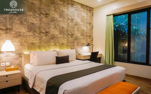 Treehouse Suites