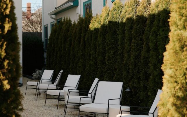 The James Bradley Hotel